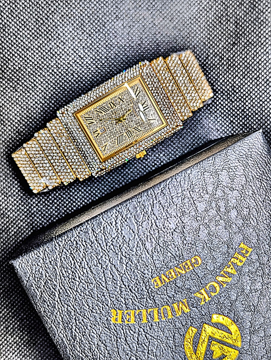 Vaviluxe watch gifting